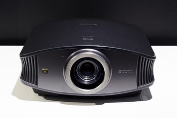 Sony VPL-VW60ES --- 1