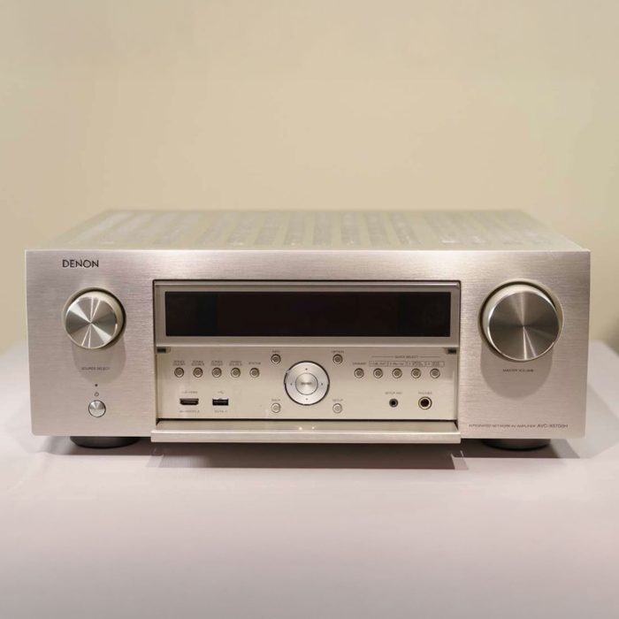 Denon AVC-X6700H Silber --- 1